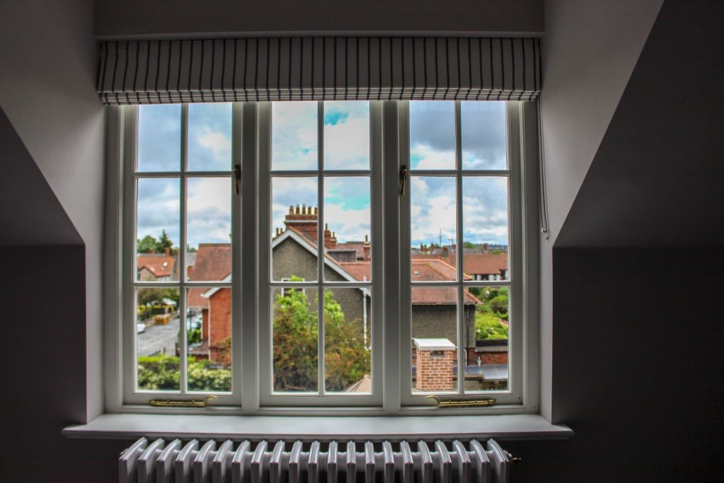 Hur bra ser du ut genom ditt sidohängda fönster?