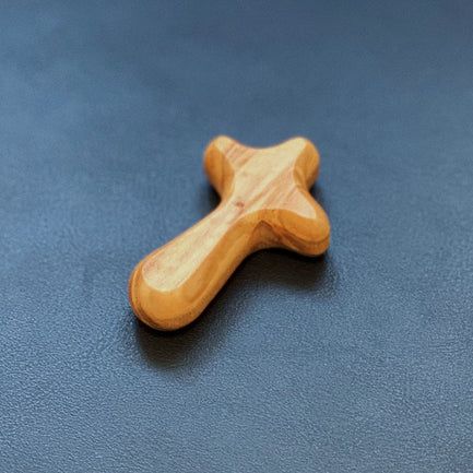 Krucifix: Symbol, berättelse och vardagsnära tro